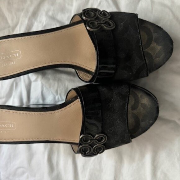 Coach Stacked Heel Shoe - Picture 1 of 5